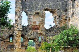 Ruines du château du co-Seigneur de Bélaye