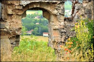 Ruines du château du co-Seigneur de Bélaye